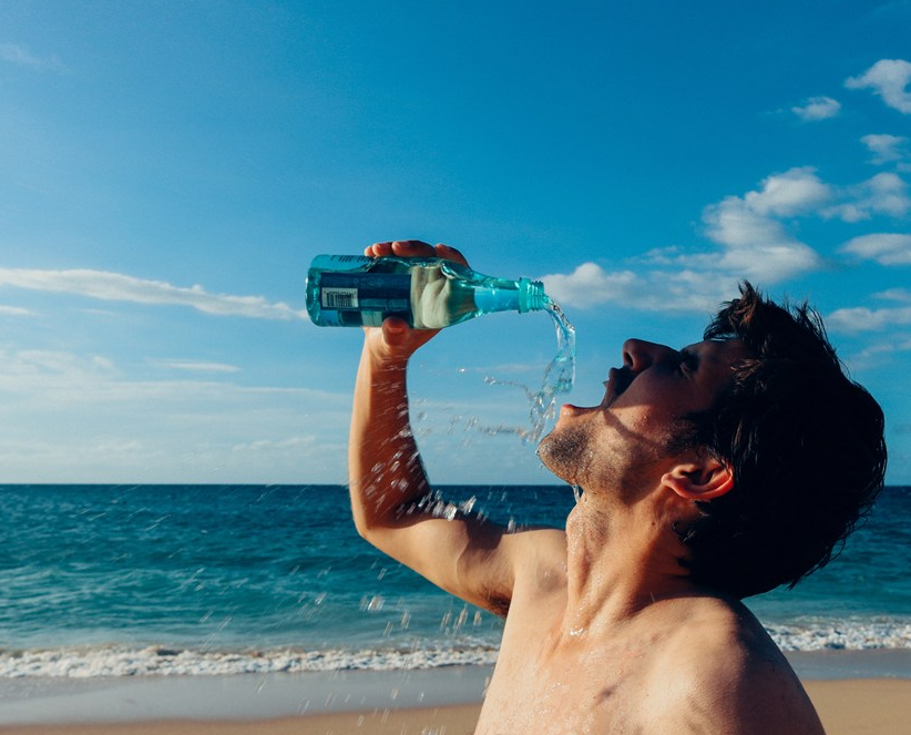 怎樣喝水更健康？晨起第一杯別喝4種水